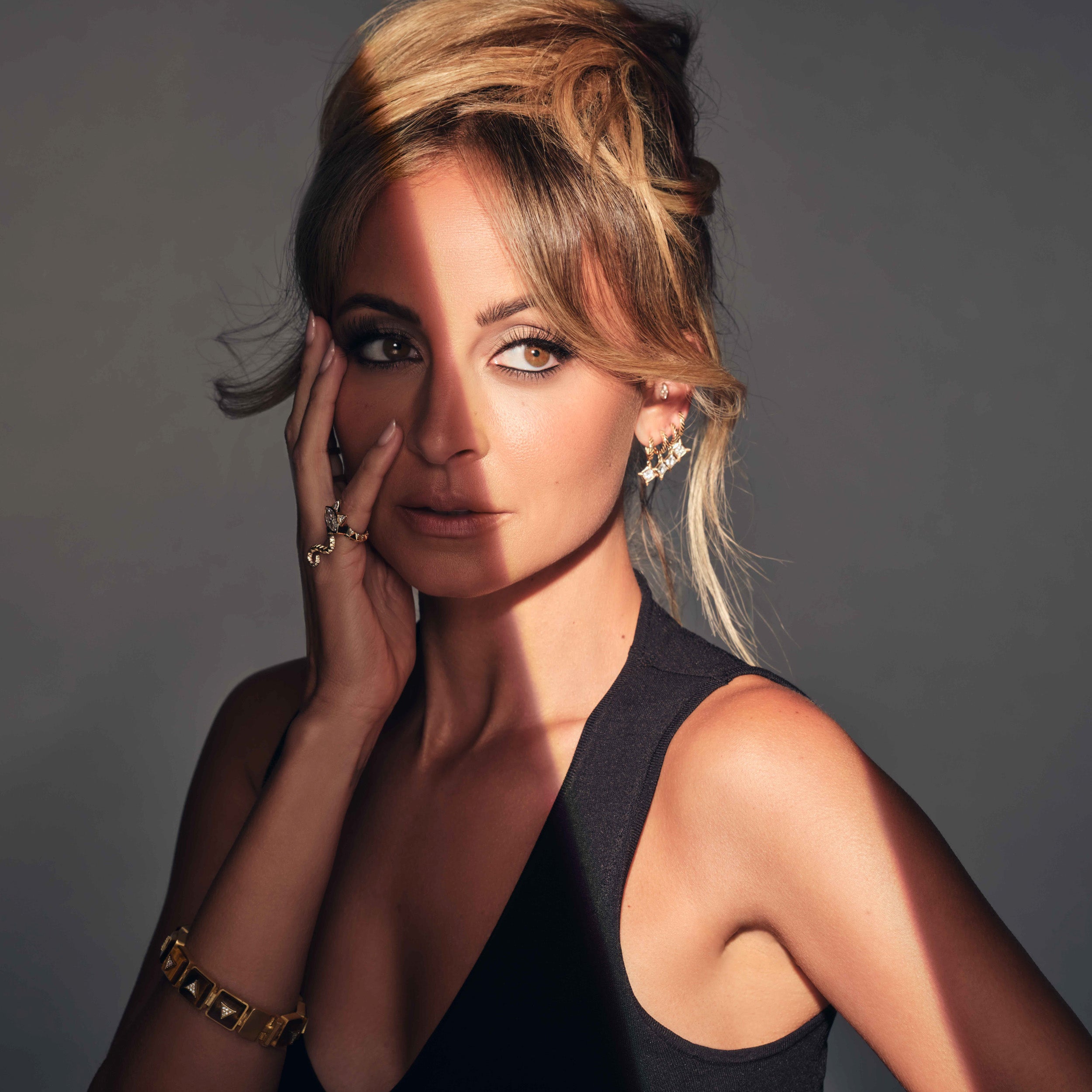 The Nova Diamond Shakers