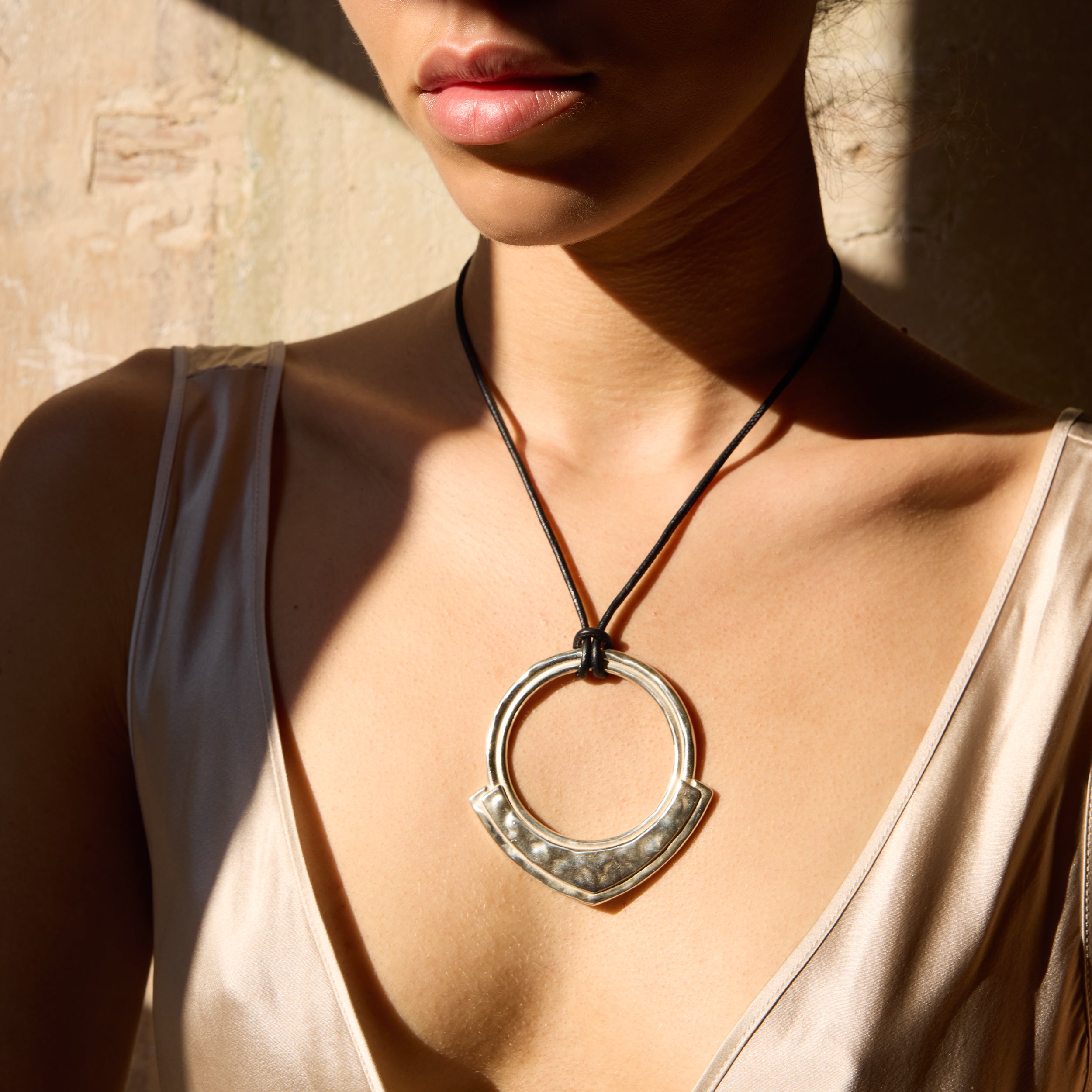 Harlow Arch Pendant Necklace