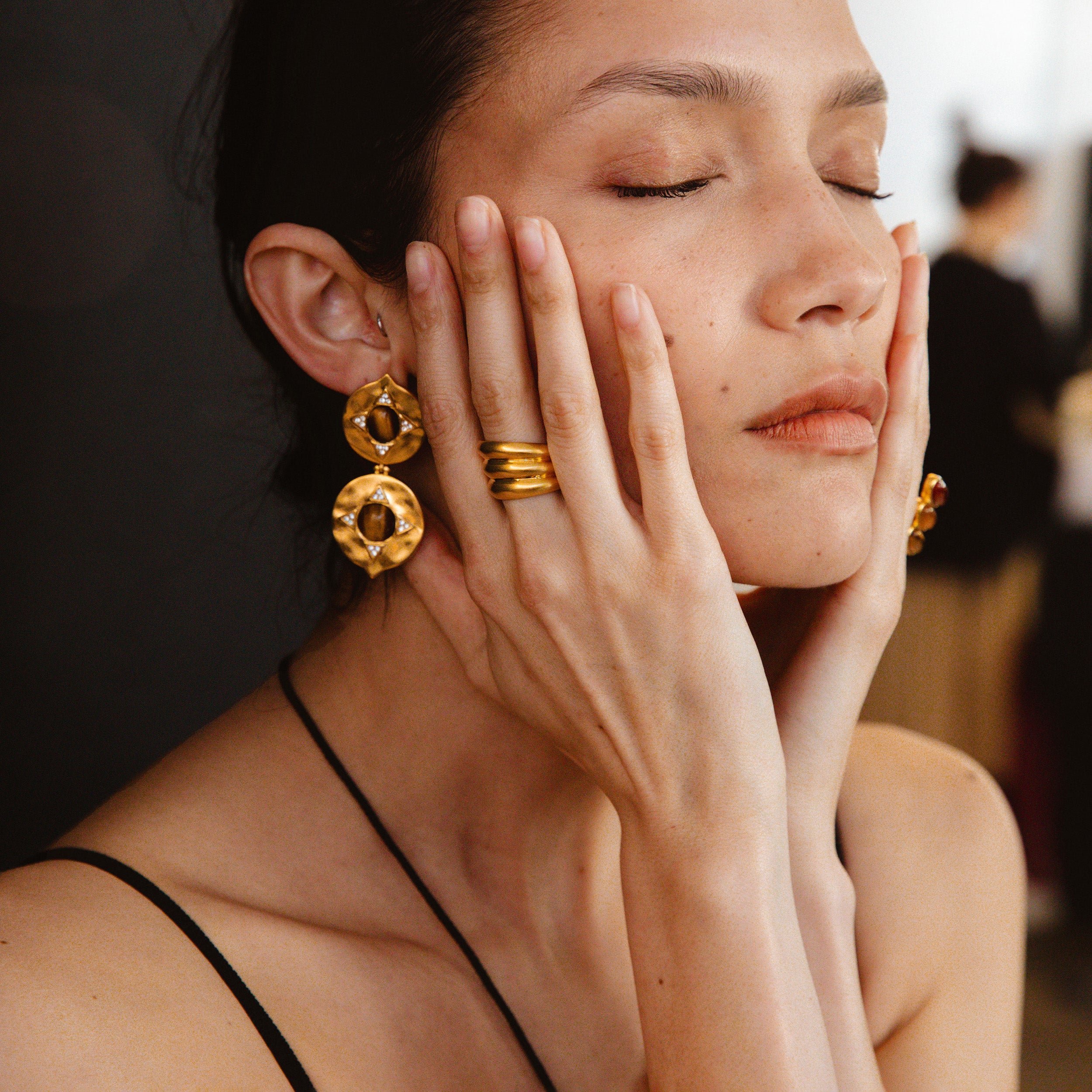 Gold Kerchief Cigar Band