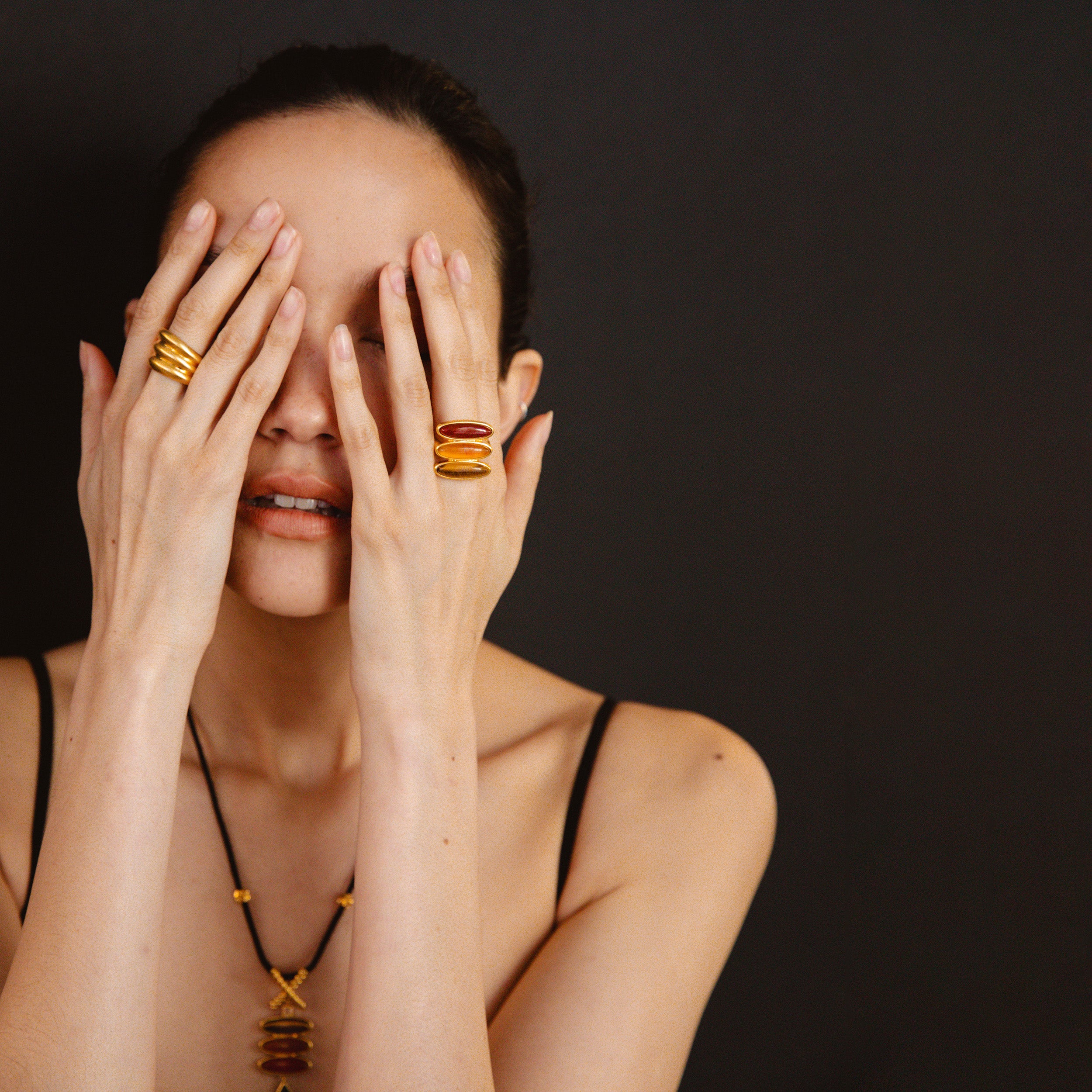 Gold Kerchief Cigar Band