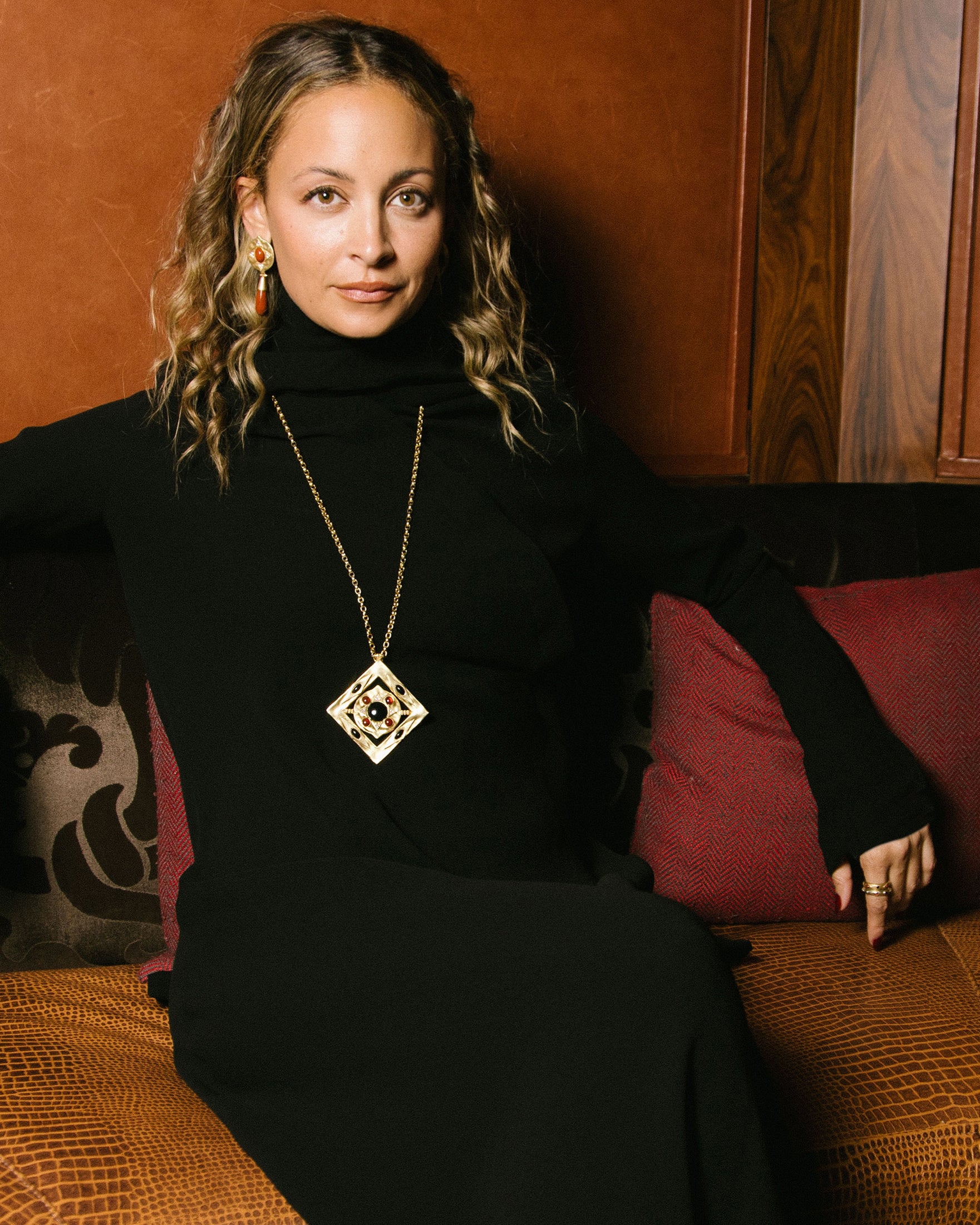 Hathor Spinning Pendant Necklace